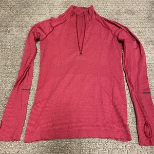 Lululemon 1/4 zip Athletica Top